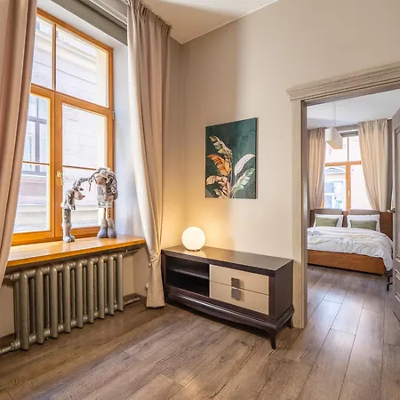Barn Street Home, Old 1br Апартаменти