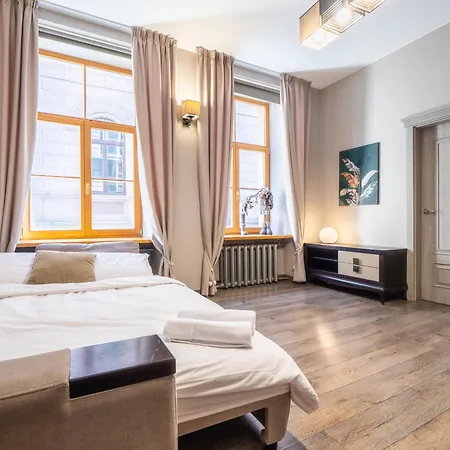 Апартаменти Barn Street Home, Old 1br
