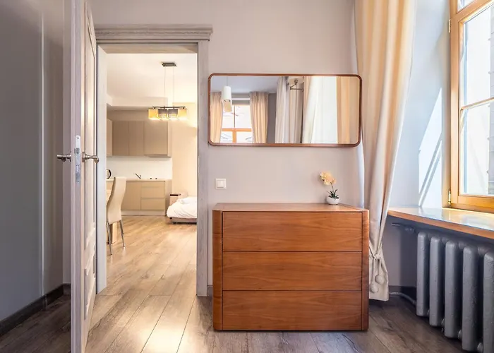 Barn Street Home, Old 1br Apartment