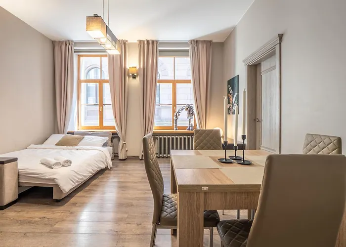 Barn Street Home, Old 1br Apartment *