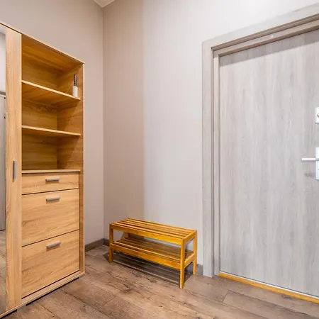 Barn Street Home, Old 1br *